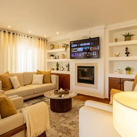 Villa Perogil - Charming Oasis In