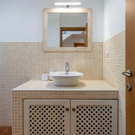 Perogil - Charming Oasis In Villa