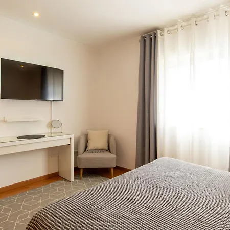 Perogil - Charming Oasis In Villa Tavira