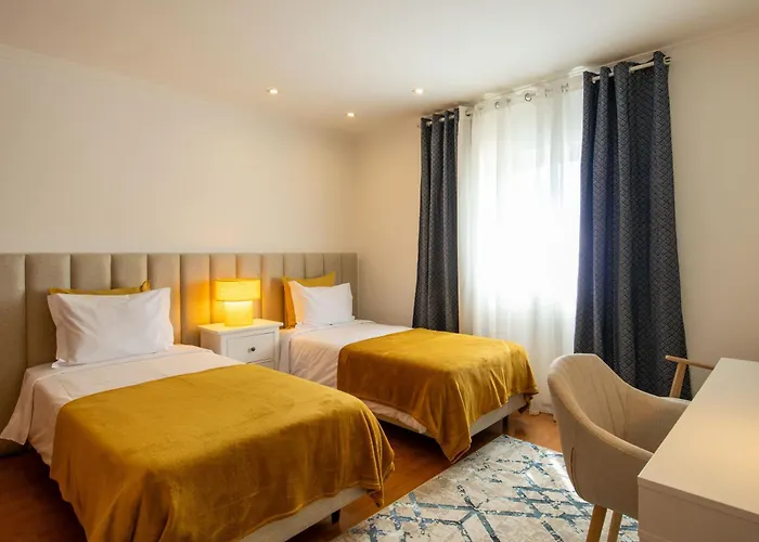 别墅 Perogil - Charming Oasis In